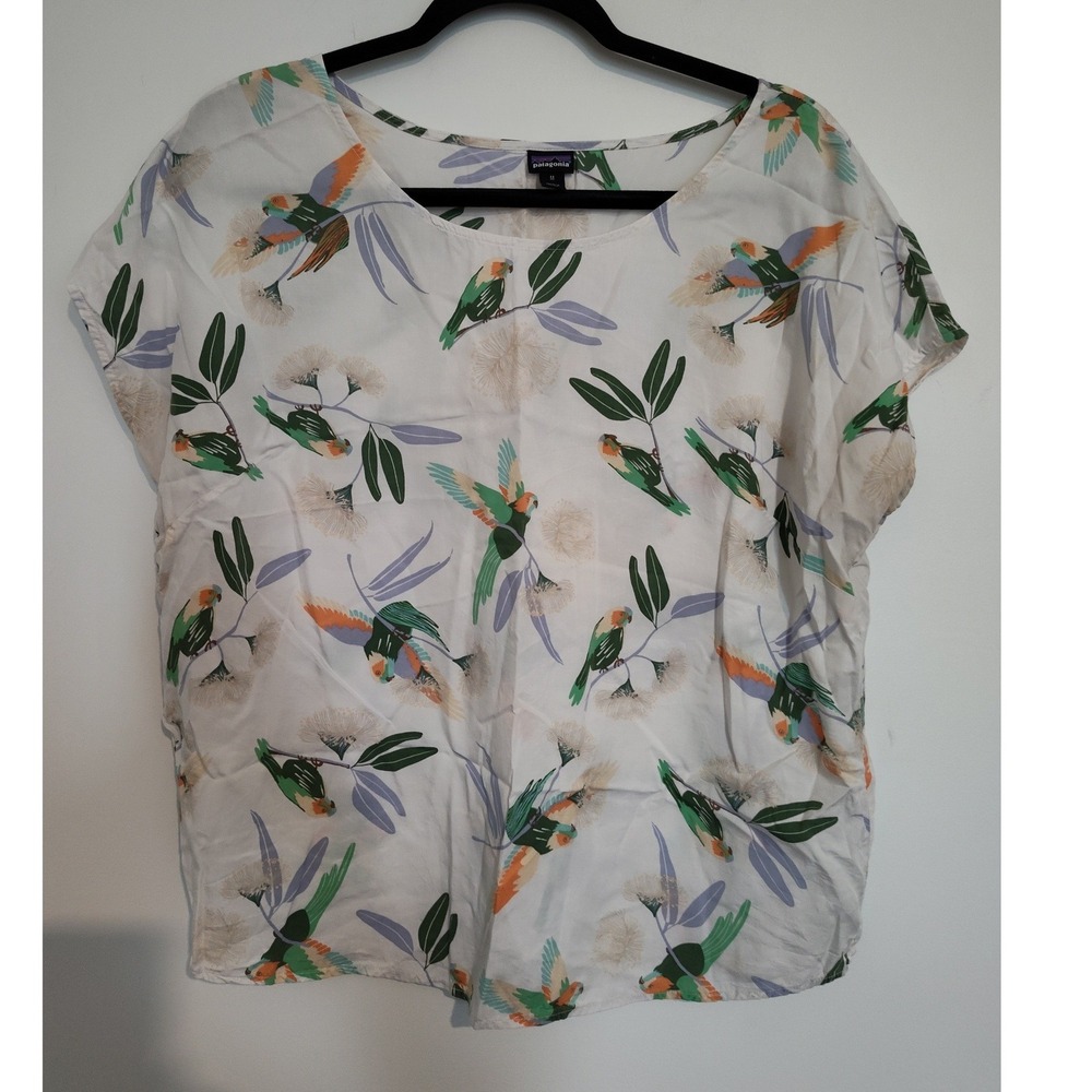 Patagonia Worn Wear Tencel Lyocell Parrot Print Top White Medium STY52915SP19